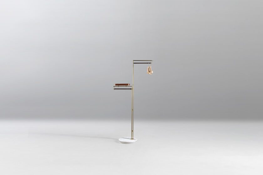 Libro Valet Stand 01