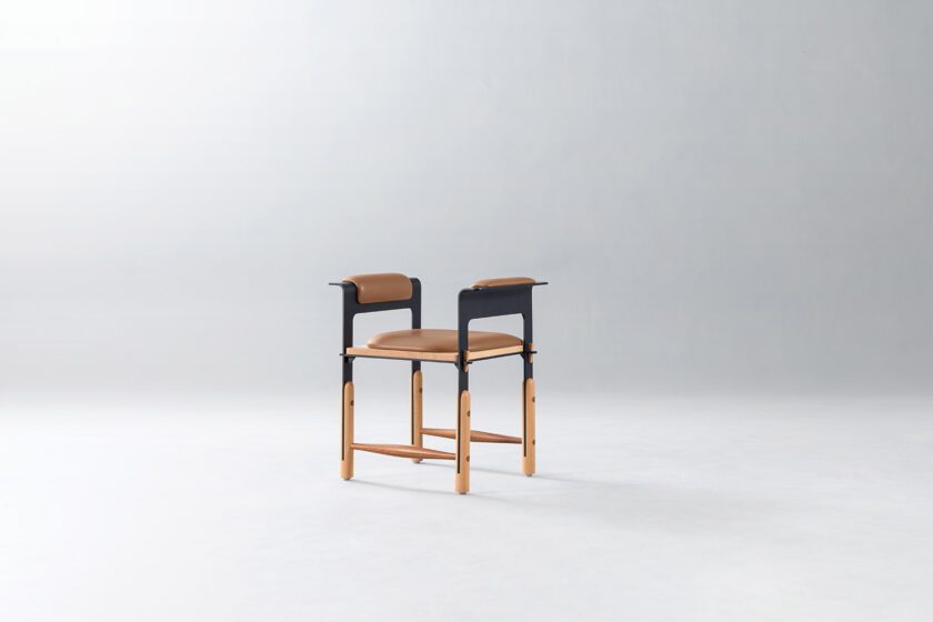 Medallion Chair 01