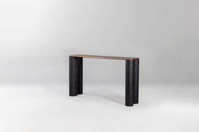 Taago Console 02