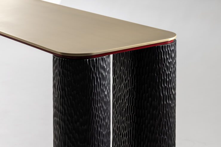 Taago Console - Finn Collection - Wriver
