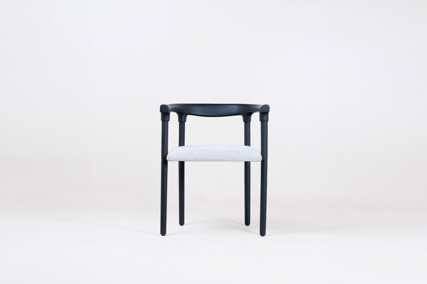 Olly Chair Wriver