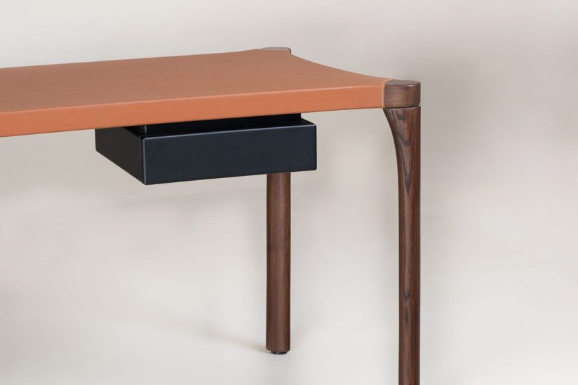 Vincent Study Desk Wriver