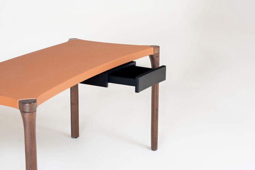 Vincent Study Desk Wriver