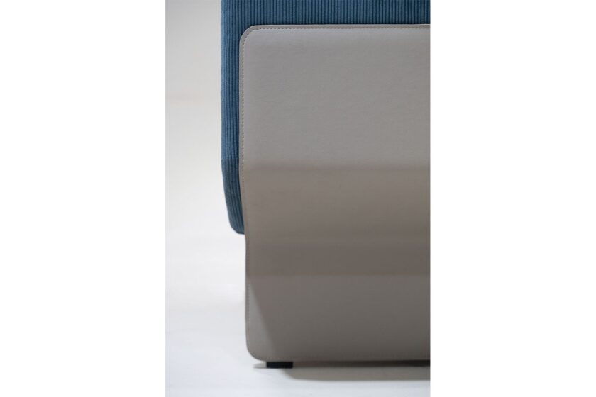 Alder Lounge Chair Wriver